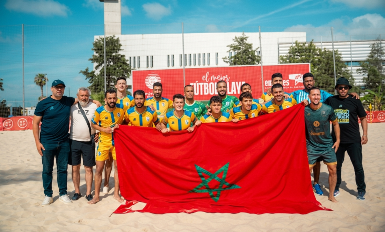 L’Union de Tanger de football de plage monte sur le podium pour sa première participation internationale