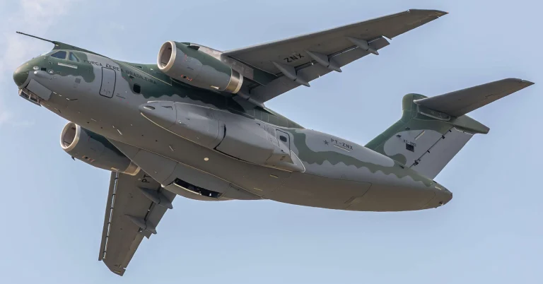 Le Maroc étudie l’acquisition d’avions militaires brésiliens pour renforcer ses capacités aériennes