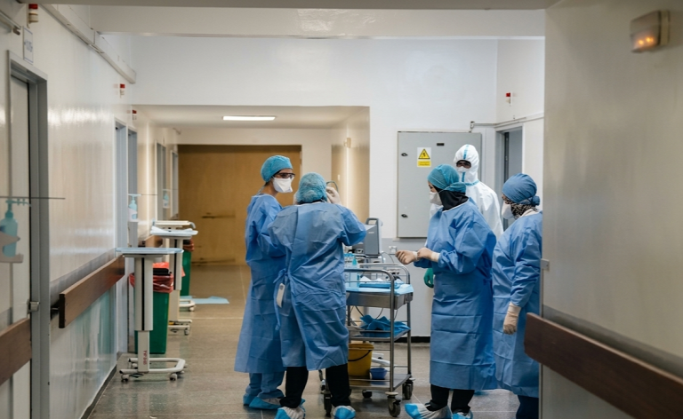 Les diplômés en soins infirmiers de bloc opératoire réclament davantage de postes de recrutement