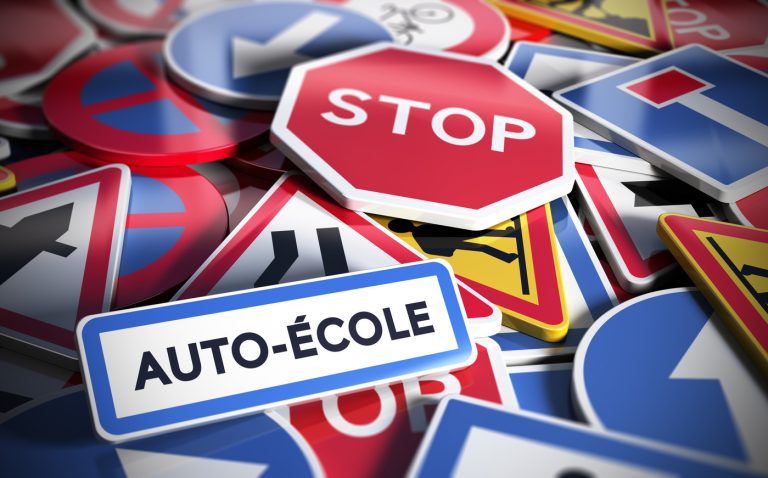 Tanger : des stagiaires d’une auto-école saisissent la justice pour récupérer leurs frais d’inscription