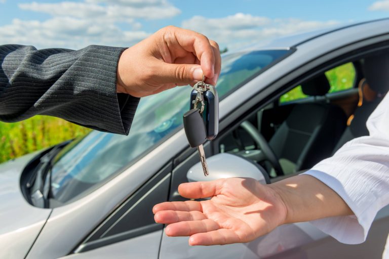 Tanger : enquête sur une voiture de location disparue après le retrait du dispositif GPS et revendue à un tiers